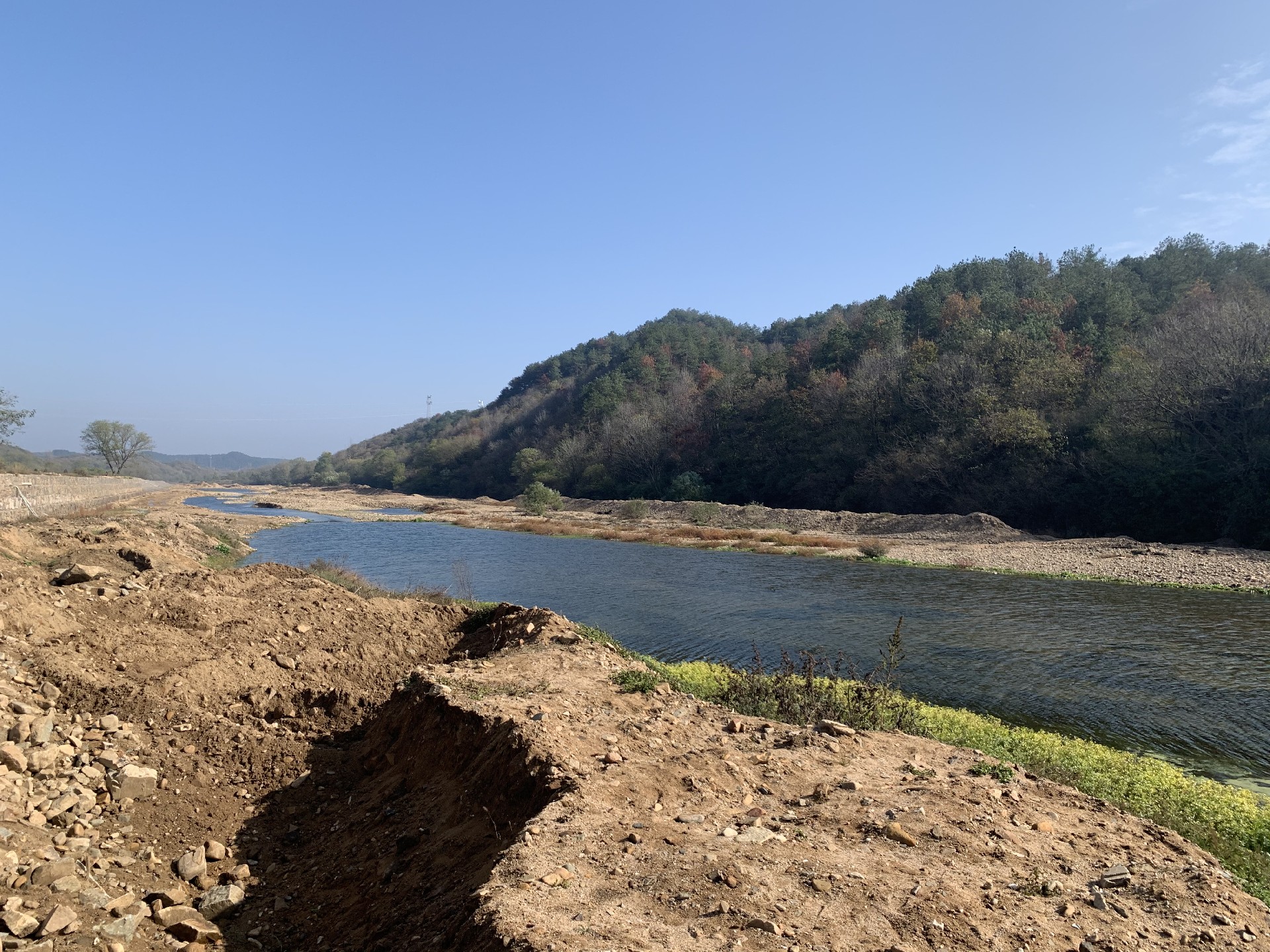 新縣晏家河千斤鄉(xiāng)附近砂石拍賣會(huì)